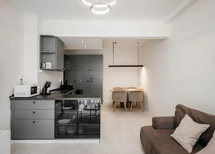 Cosy & Modern 1bd Flat Close To Ndk By Flat Mаnager * 索菲亞