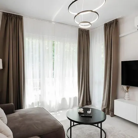 Apartamento Cosy & Modern 1bd Flat Close To Ndk By Flat Mаnager